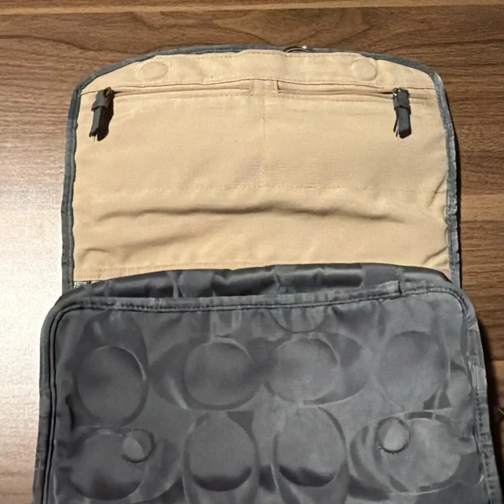 Coach Signature Gray Nylon Hanging Fold-Up Cosmetics Travel Bag C Logo